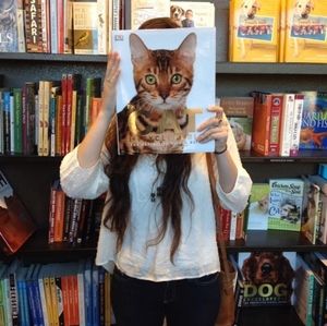 Meet your Posher, Cassandra